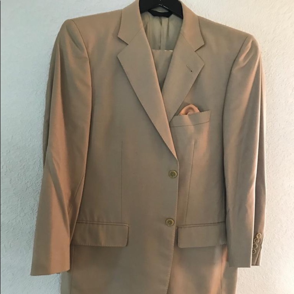 Suit